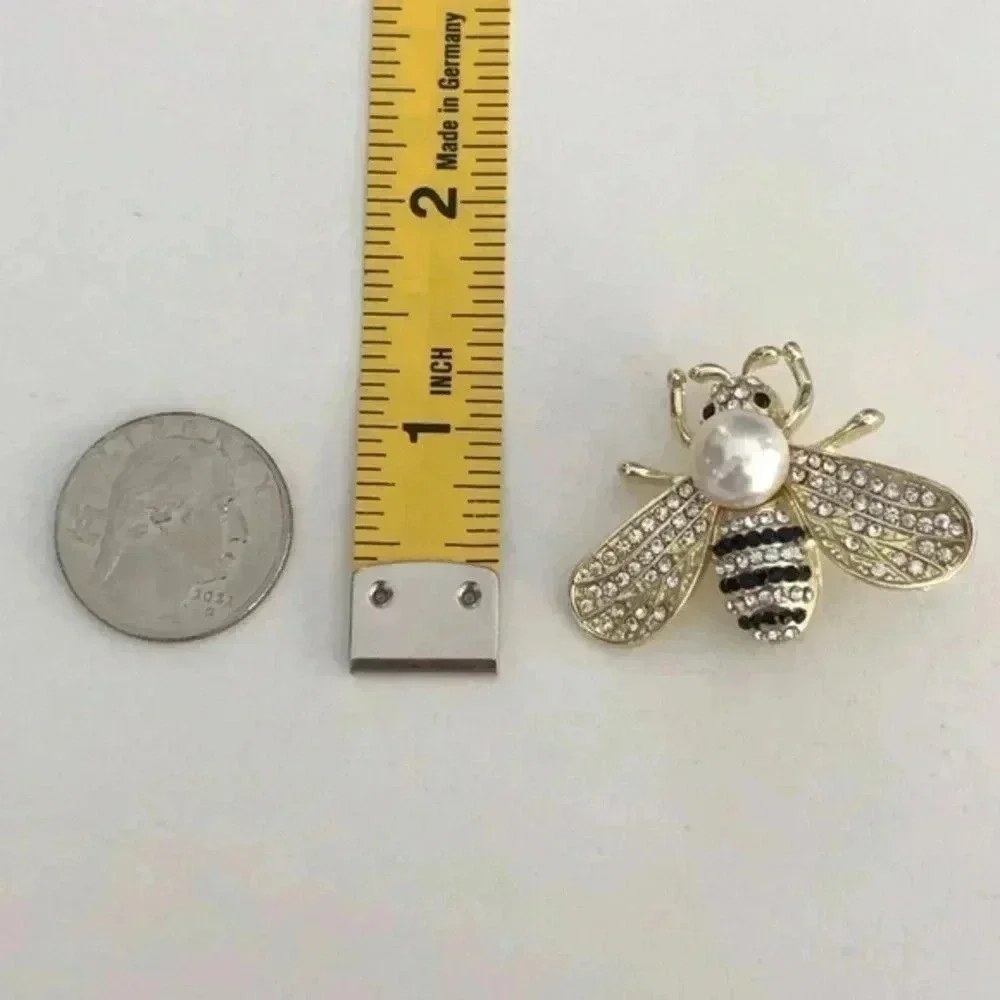 Bumblebee Bee Gold Tone Faux Pearl & Crystal Brooch Lapel Pin NWT